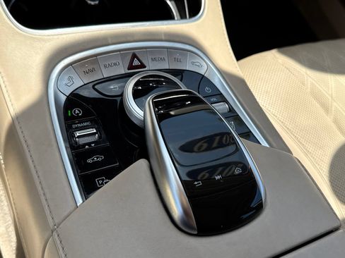 Used 2019 Mercedes-Benz S 560 Sedan image 19