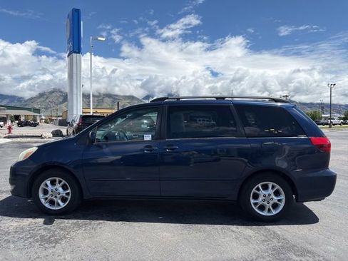 Used 2004 Toyota Sienna XLE FWD image 9