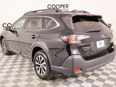 Used 2023 Subaru Outback Premium image 22