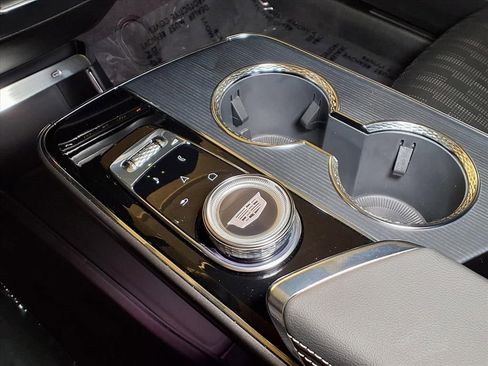Certified 2026 Cadillac Lyriq Luxury RWD image 5