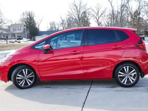 Used 2017 Honda Fit EX image 4