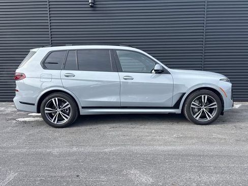 Used 2026 BMW X7 xDrive40i w/ M Sport Package AWD/4WD image 6