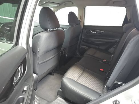 Used 2018 Nissan Rogue SV AWD/4WD image 31