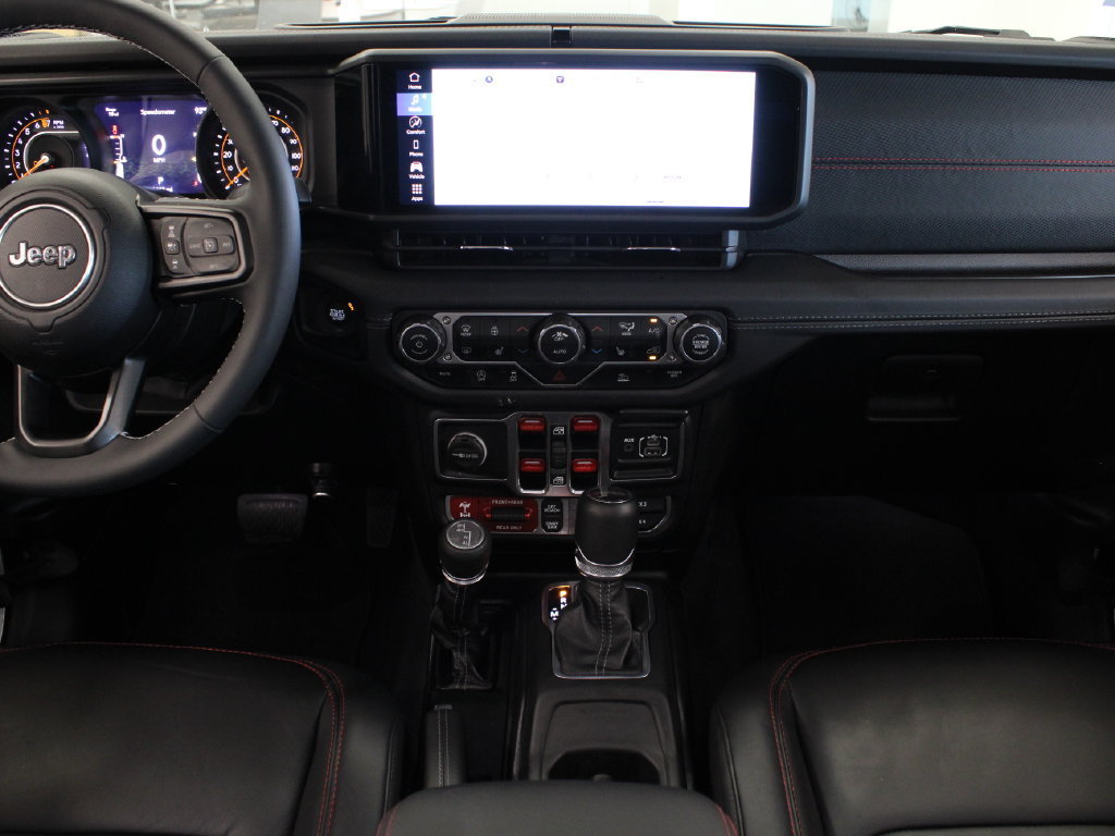 Used 2025 Jeep Gladiator Rubicon w/ Convenience Group AWD/4WD image 22