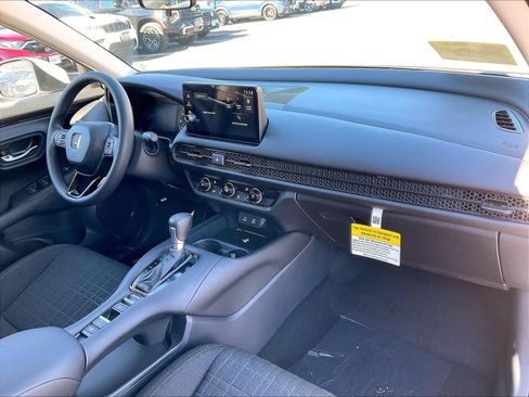 New 2026 Honda HR-V LX image 10