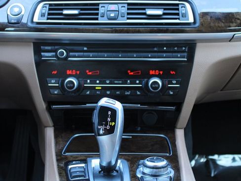 Used 2013 BMW 740Li image 12