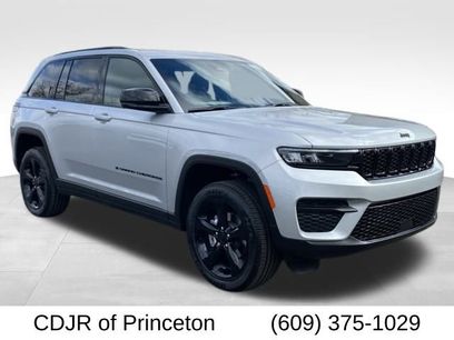 New 2025 Jeep Grand Cherokee Altitude