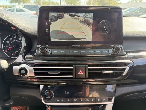 Used 2022 Kia Seltos EX image 24