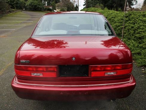 Used 1995 Buick Regal Custom image 10