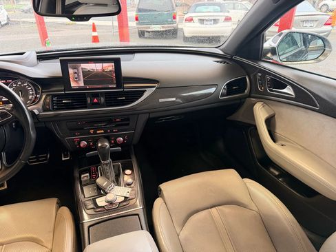 Used 2017 Audi S6 Prestige image 11