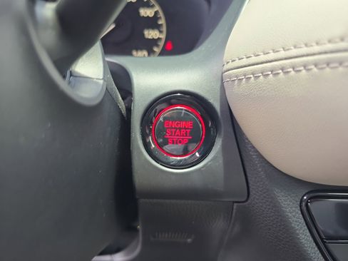 Certified 2025 Honda HR-V LX image 23