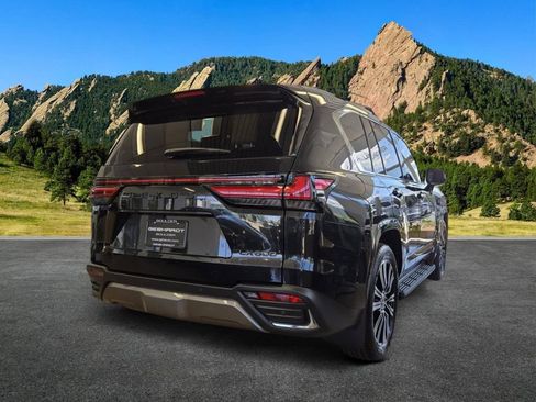 Used 2026 Lexus LX 600 4WD w/ Luxury Package image 5