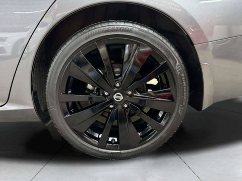 Used 2022 Nissan Altima 2.5 SR w/ Midnight Edition Package FWD image 43