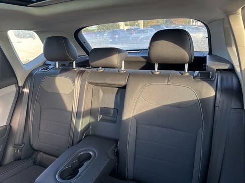 Used 2023 Volkswagen Taos SE image 16