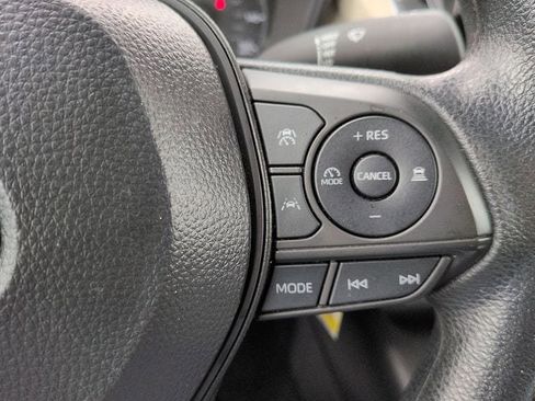 Certified 2025 Toyota Corolla LE FWD image 18