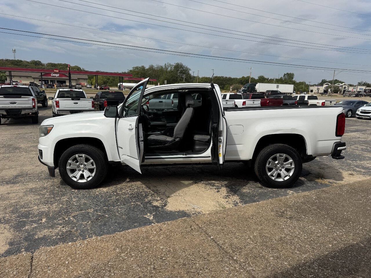 Used 2020 Chevrolet Colorado LT w/ Safety Package RWD image 8