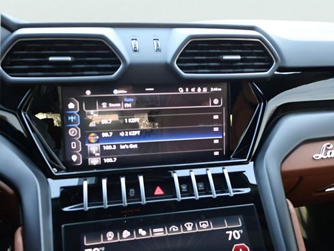 Used 2024 Lamborghini Urus S image 24