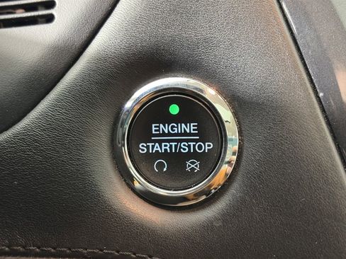 Certified 2017 Ford Explorer Platinum image 23