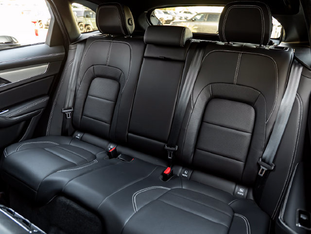 Certified 2025 Jaguar F-PACE R-Dynamic S AWD/4WD image 29