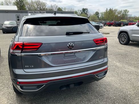 Used 2022 Volkswagen Atlas Cross Sport SE AWD/4WD image 4