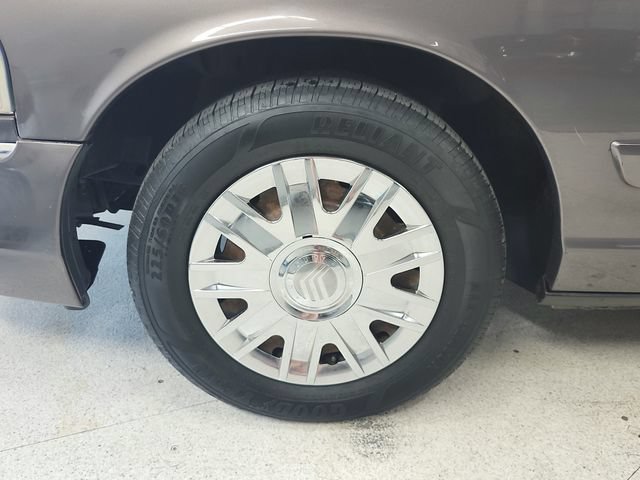 Used 2007 Mercury Grand Marquis GS RWD image 46