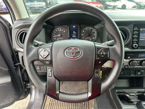 Used 2022 Toyota Tacoma SR AWD/4WD image 8