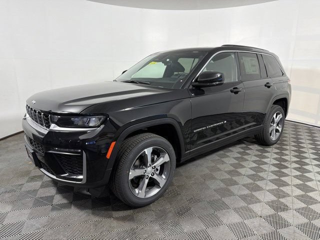 New 2026 Jeep Grand Cherokee Limited w/ Trailer Tow Package AWD/4WD image 5