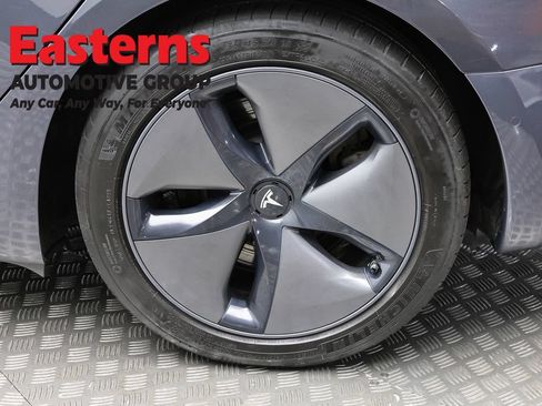 Used 2018 Tesla Model 3 Long Range AWD/4WD image 8