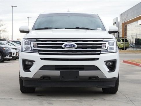 Used 2021 Ford Expedition Max XLT image 2