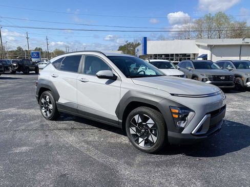 Certified 2025 Hyundai Kona SEL image 1