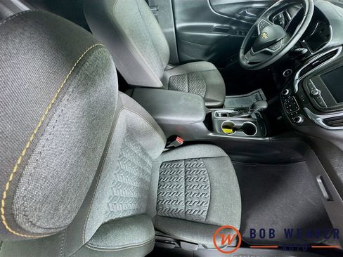 Used 2022 Chevrolet Equinox LT image 30