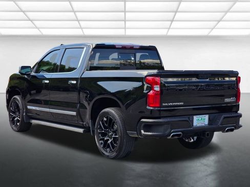Certified 2023 Chevrolet Silverado 1500 High Country w/ High Country Premium Package AWD/4WD image 22