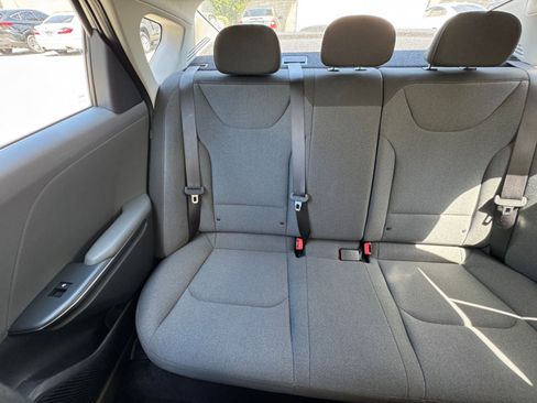 Used 2025 Kia K4 LXS FWD image 39