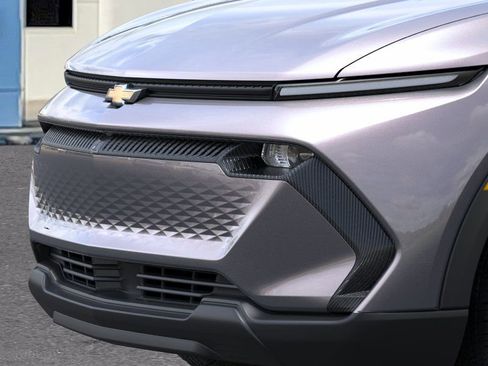 New 2026 Chevrolet Equinox EV LT image 37