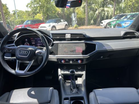 Used 2022 Audi Q3 2.0T Premium Plus w/ Premium Plus Package AWD/4WD image 29