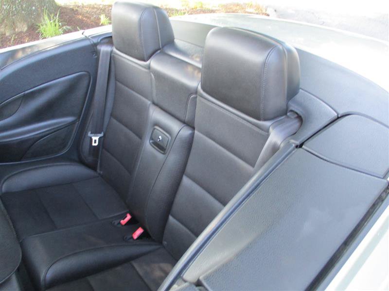 Used 2009 Volkswagen Eos Komfort FWD image 11