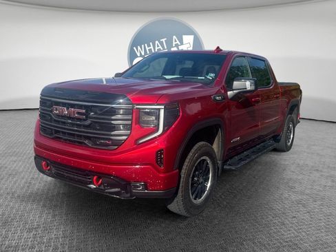 Used 2025 GMC Sierra 1500 AT4 w/ AT4 Premium Package AWD/4WD image 7