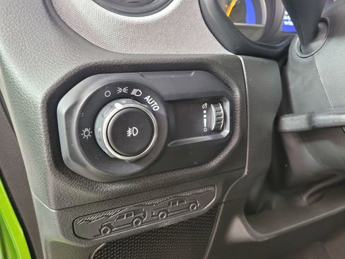 Used 2025 Jeep Wrangler Sport image 14