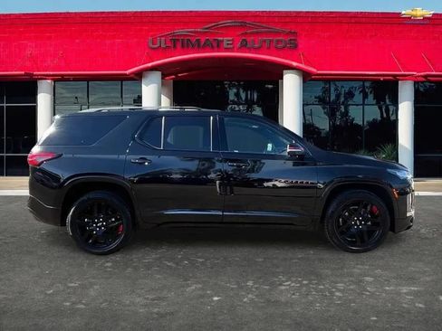 Used 2022 Chevrolet Traverse Premier w/ Redline Edition FWD image 12
