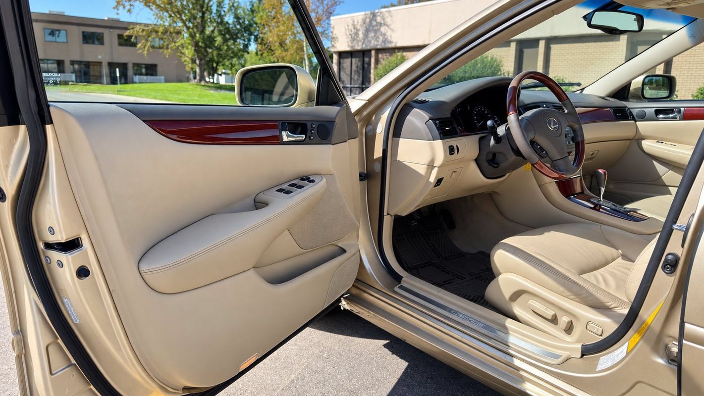 Used 2002 Lexus ES 330 FWD image 9