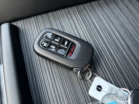 New 2026 Honda Odyssey Elite image 32