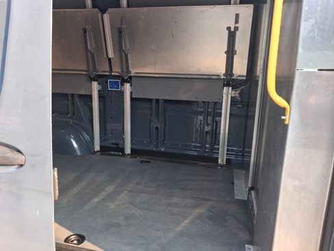 Used 2019 Mercedes-Benz Sprinter 144 image 8