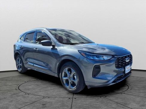 Used 2023 Ford Escape ST-Line w/ Tech Pack #1 image 3