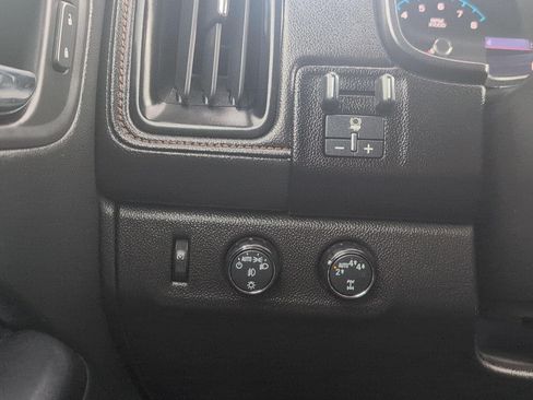 Certified 2021 GMC Canyon AT4 AWD/4WD image 13