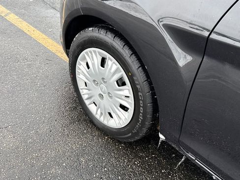 Used 2015 Ford Fiesta S image 12