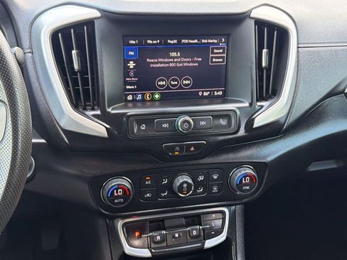 Used 2022 GMC Terrain SLE w/ Driver Convenience Package FWD image 24