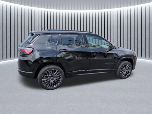 Used 2023 Jeep Compass High Altitude AWD/4WD image 4