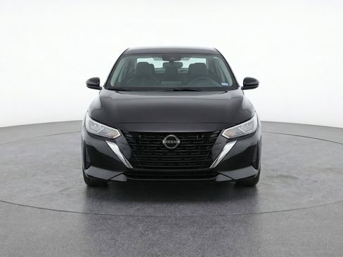 Used 2025 Nissan Sentra SV image 2