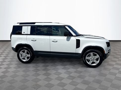 Used 2021 Land Rover Defender 110 SE AWD/4WD image 5