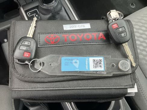 Used 2023 Toyota Tacoma SR5 RWD image 25